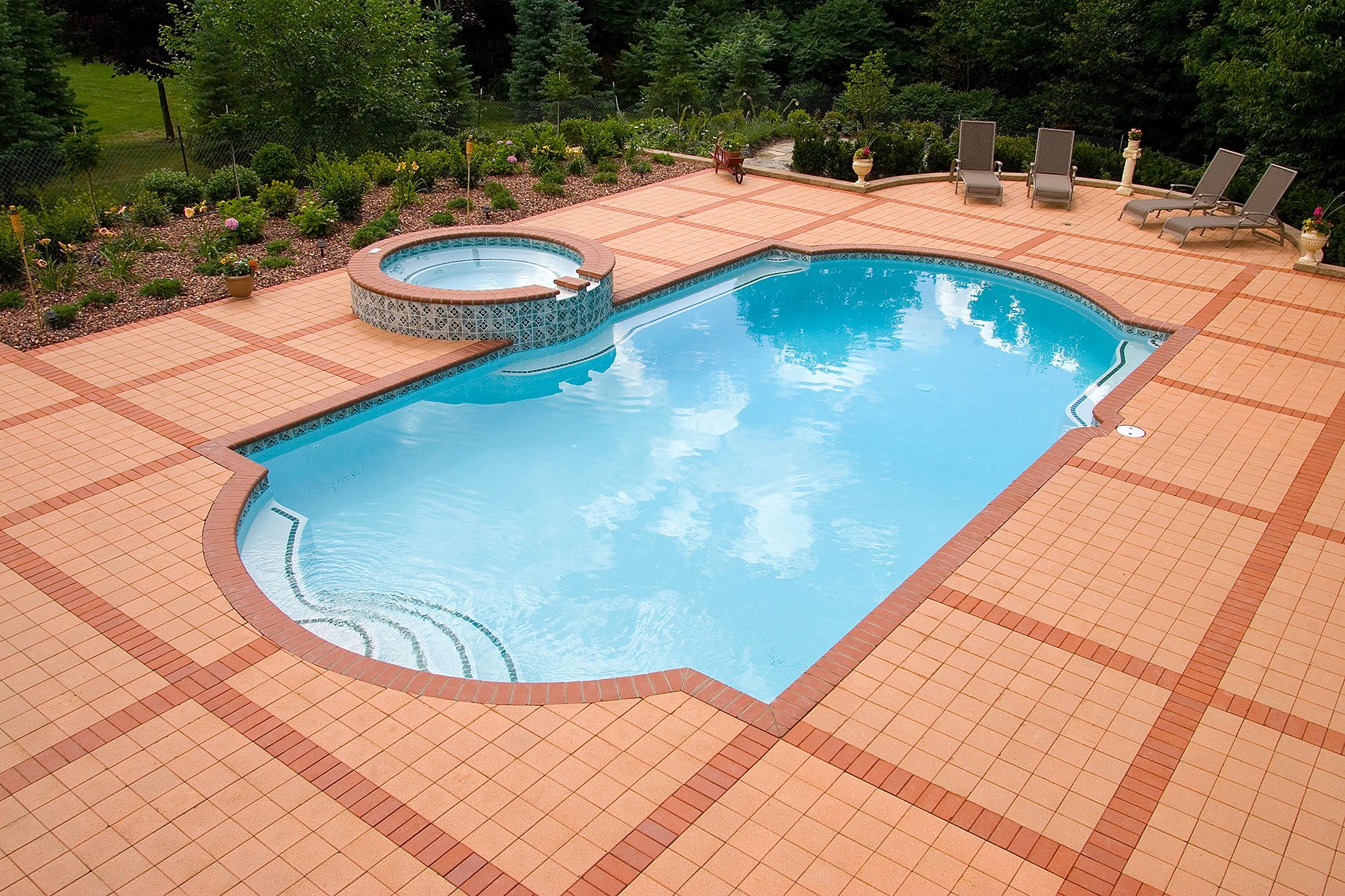 Pools & patios