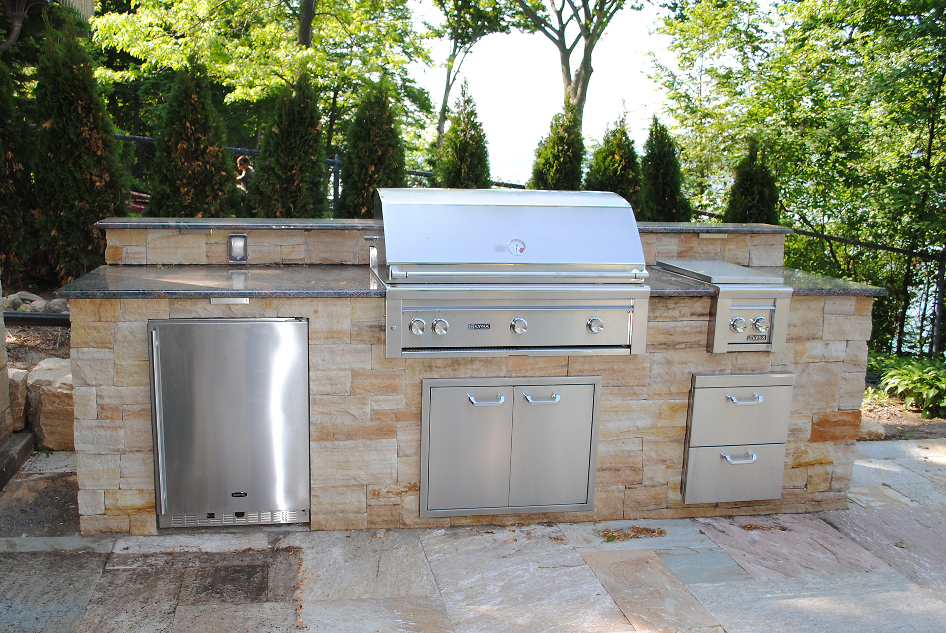 Grills & Fire Features