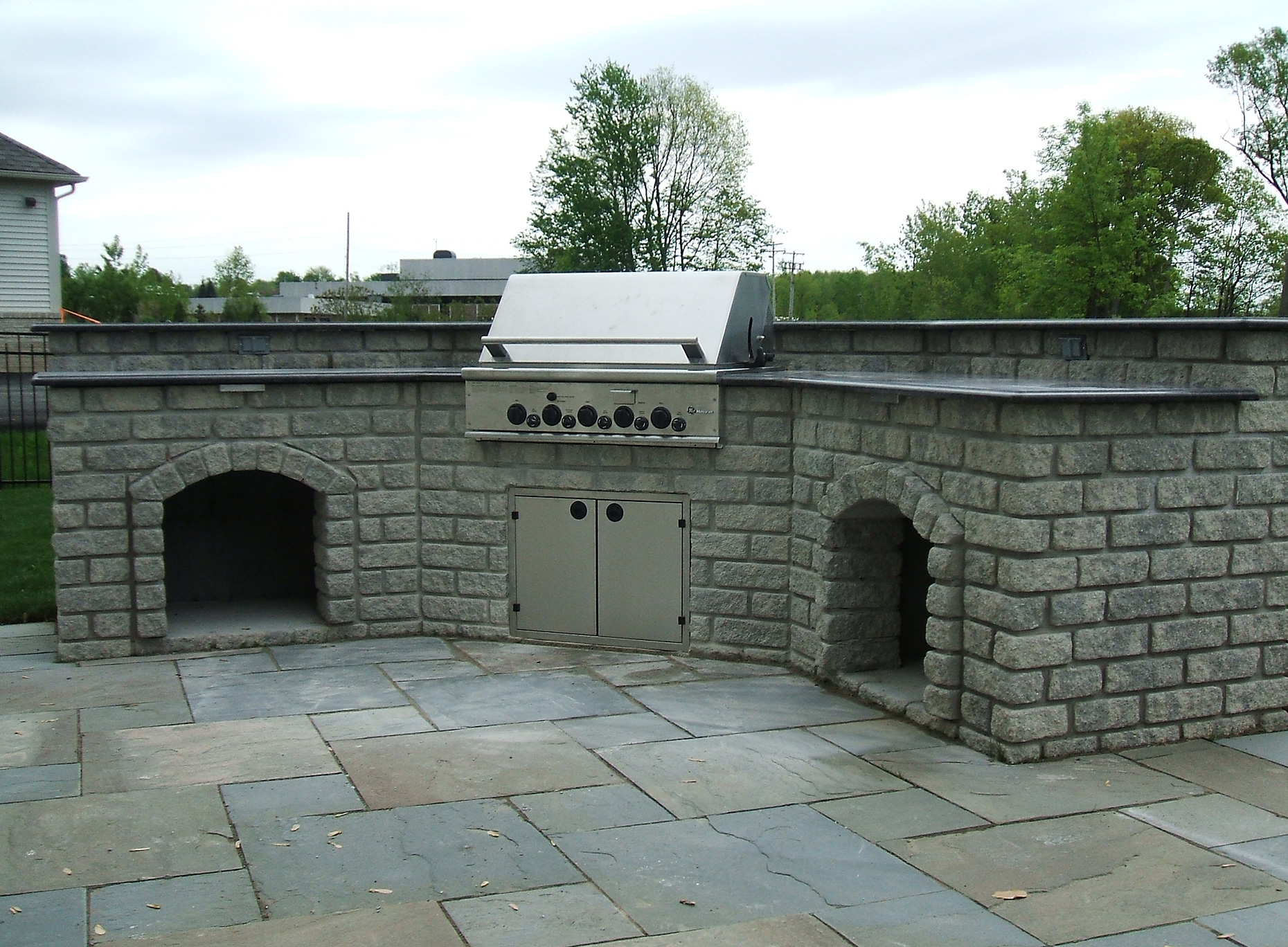 Grills & Fire Features